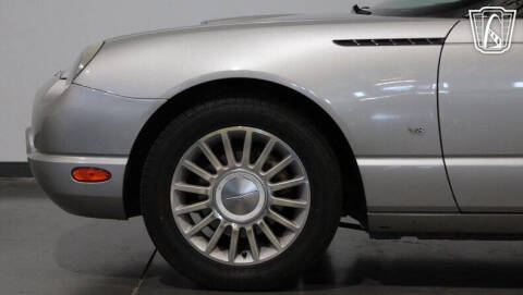 2004 Ford Thunderbird Deluxe