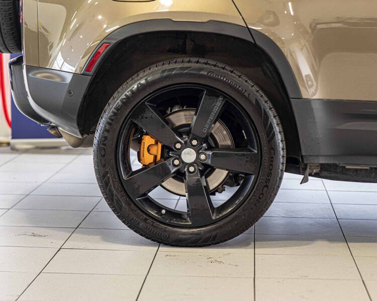 2020 Land Rover Defender 110 HSE