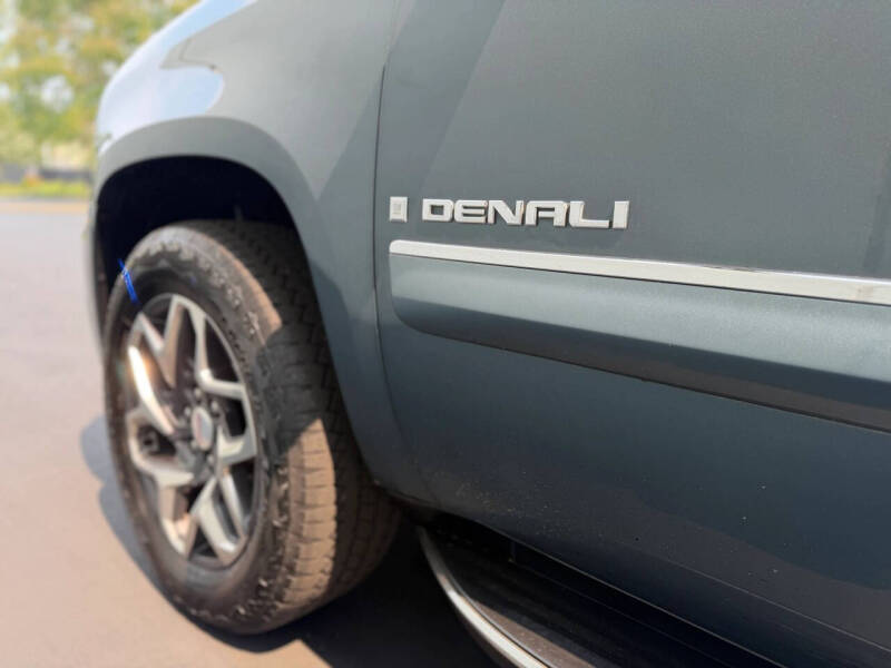 2007 GMC Yukon XL Denali