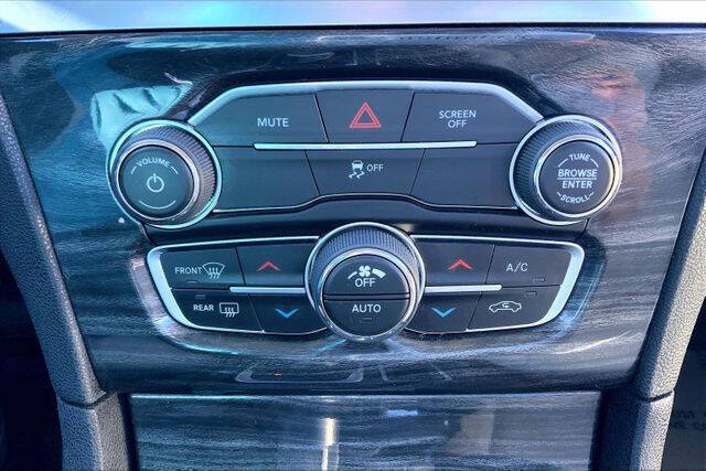 2018 Chrysler 300 Touring