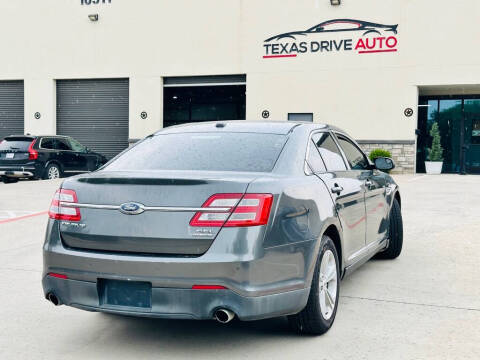 2015 Ford Taurus SEL