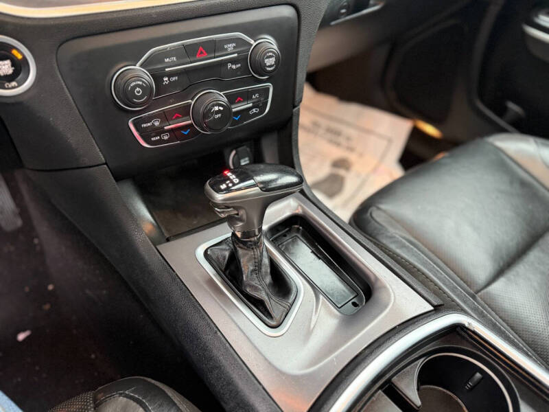 2020 Dodge Charger SXT