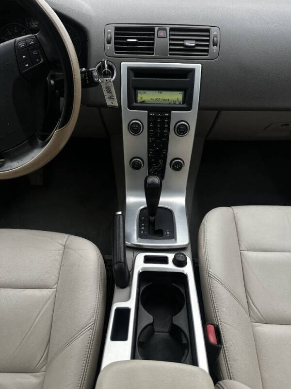 2011 Volvo V50 T5