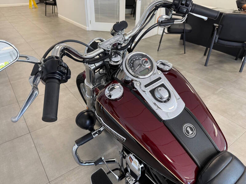 2014 Harley-Davidson Super Glide Custom