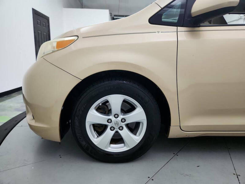 2013 Toyota Sienna