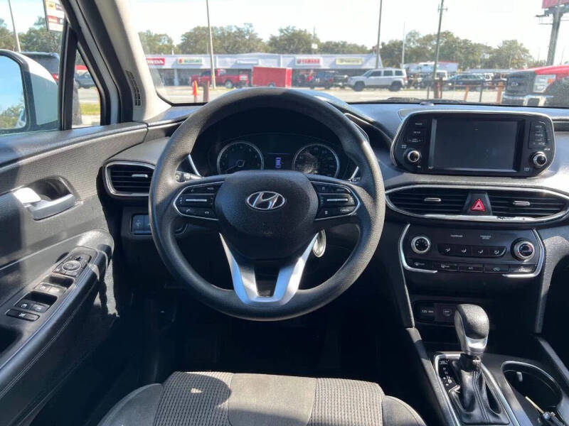 2020 Hyundai Santa Fe SE