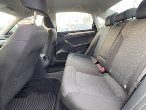 2013 Volkswagen Passat S PZEV