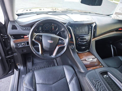 2017 Cadillac Escalade ESV Premium Luxury