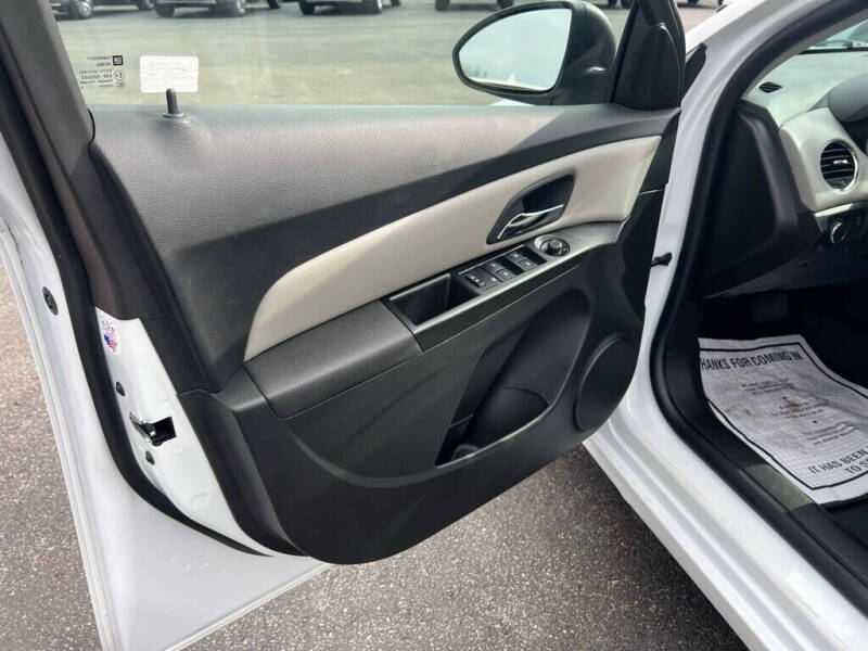 2015 Chevrolet Cruze LS Auto