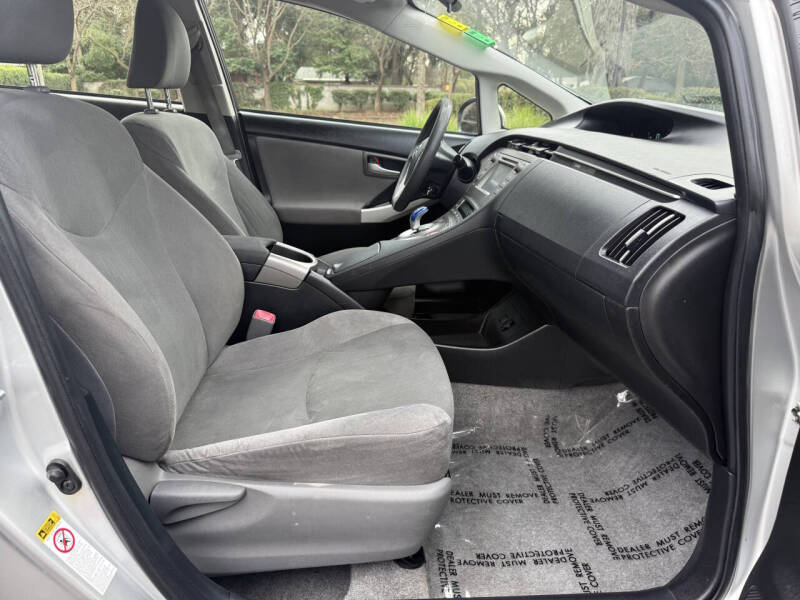 2012 Toyota Prius Two