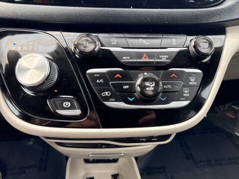 2018 Chrysler Pacifica Touring L Plus