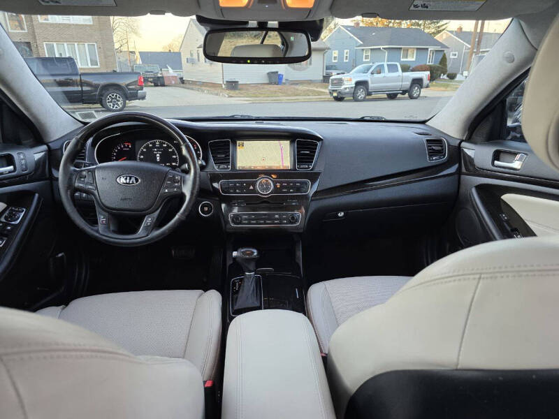 2014 Kia Cadenza Premium