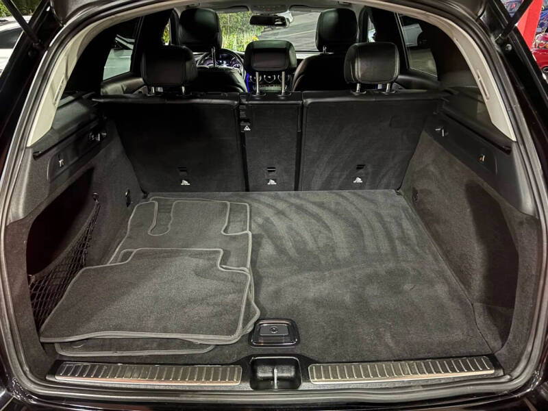 2019 Mercedes-Benz GLC GLC 300