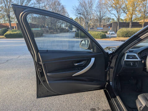 2012 BMW 3 Series 328i