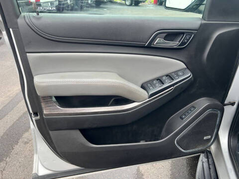 2017 Chevrolet Suburban LT