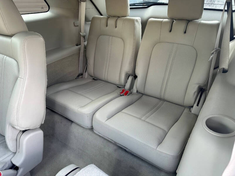 2010 Lincoln MKT EcoBoost