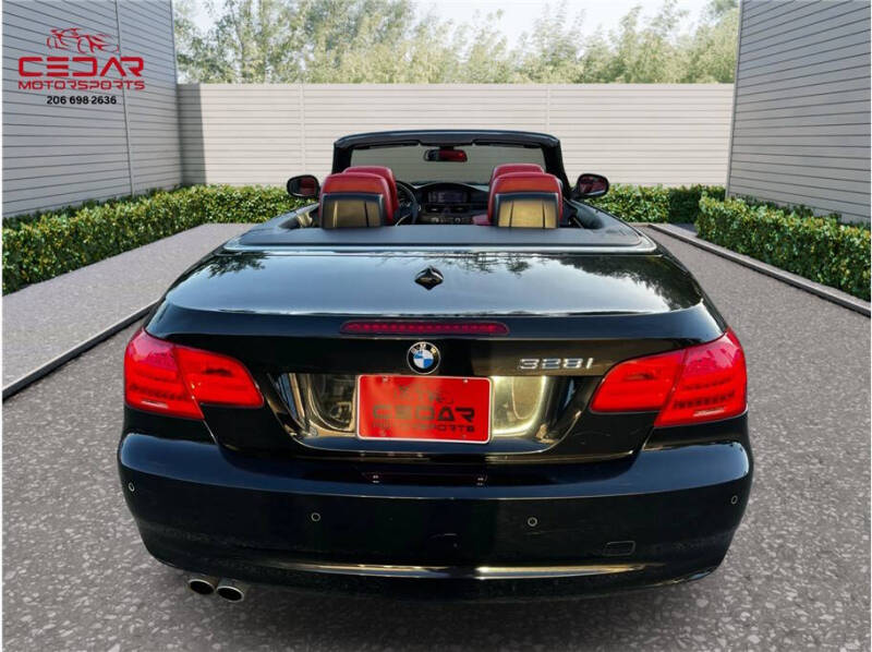 2012 BMW 3 Series 328i