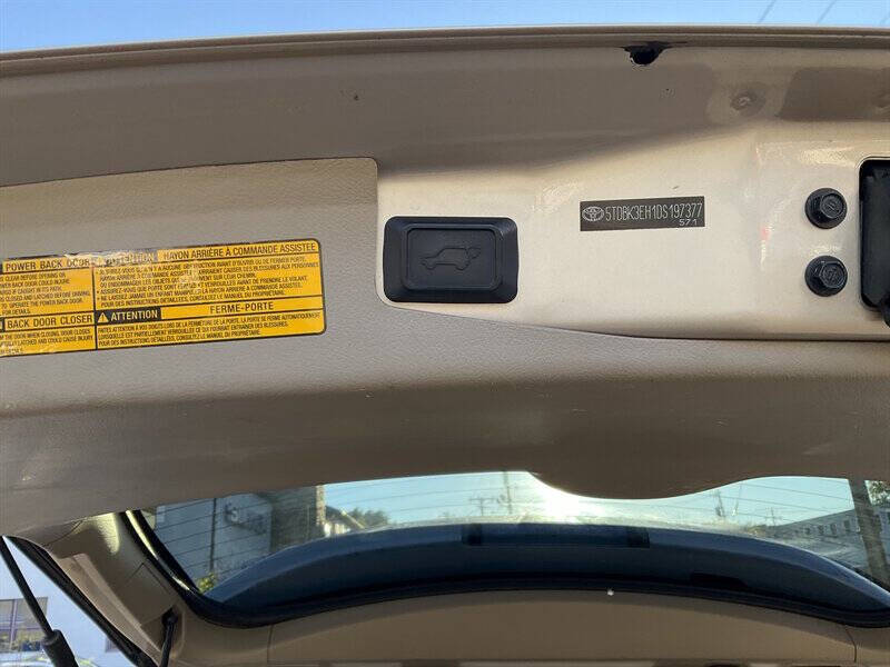 2013 Toyota Highlander SE