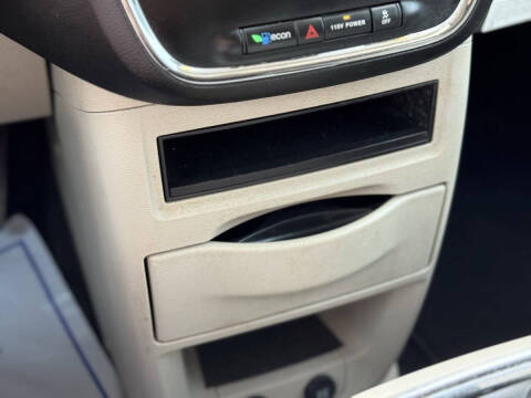 2015 Chrysler Town and Country Touring