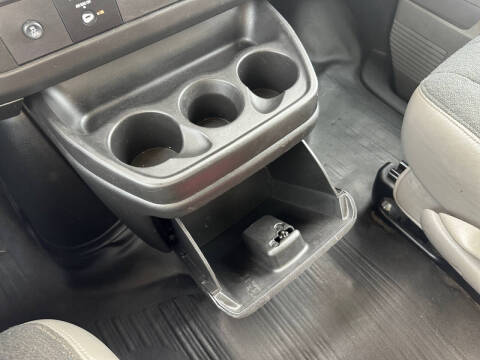 2023 Chevrolet Express 2500