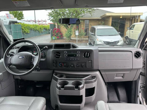 2012 Ford E-Series E-350 SD