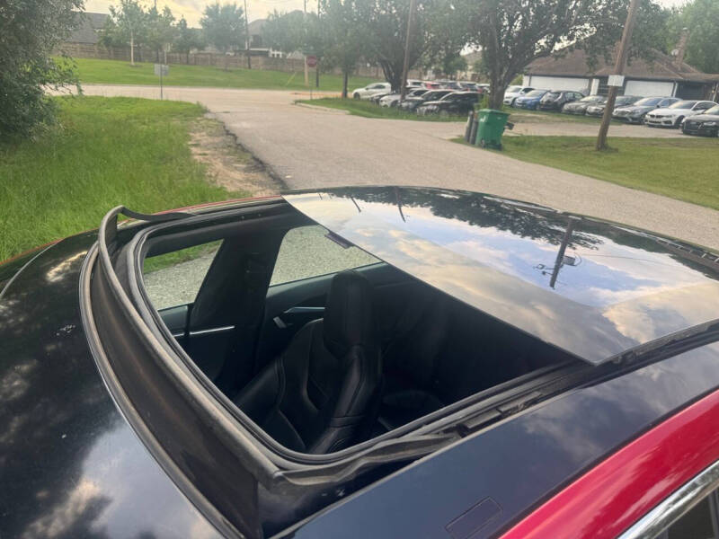 2015 Tesla Model S 90D