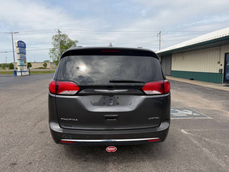 2017 Chrysler Pacifica Limited