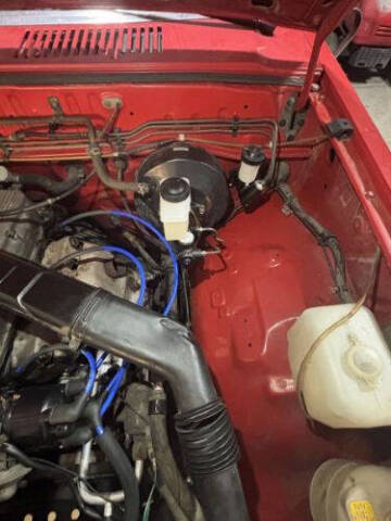 1986 Mazda B2000