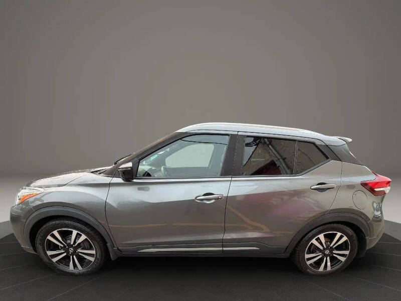 2020 Nissan Kicks SR