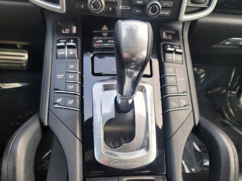 2016 Porsche Cayenne S