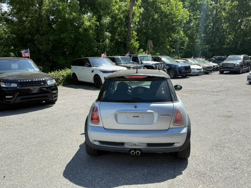2004 MINI Cooper S