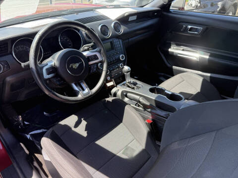 2017 Ford Mustang V6