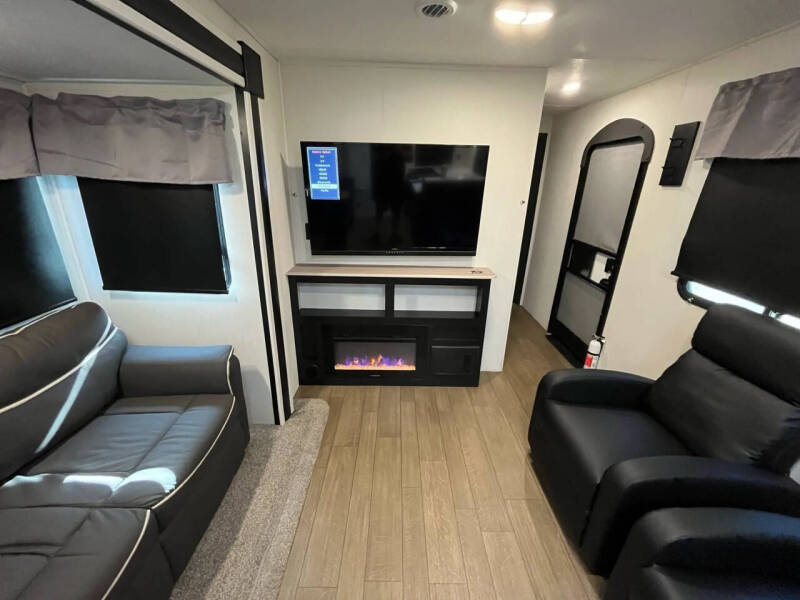 2023 Forest River WILDCAT M-282RKX