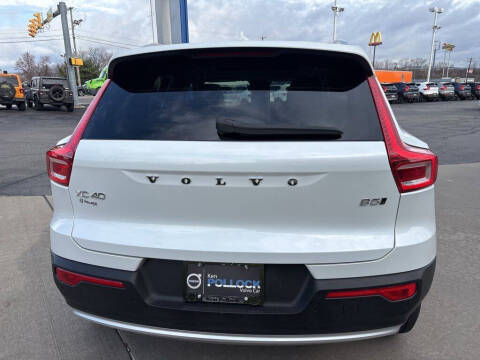 2023 Volvo XC40 B5 Plus Bright Theme