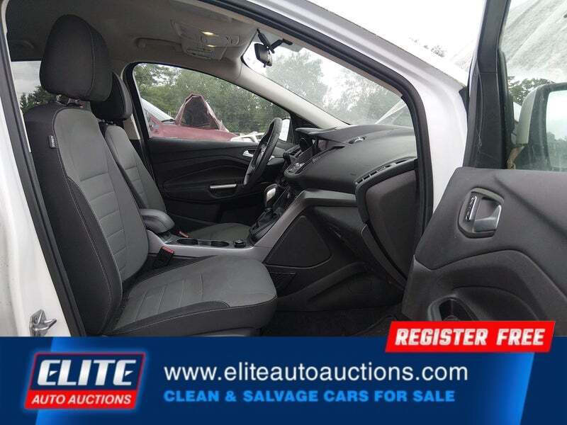 2016 Ford Escape SE