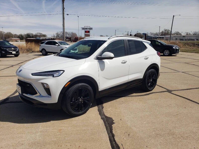 Used 2024 Buick Encore GX Sport Touring with VIN KL4AMESL5RB116884 for sale in Beloit, KS