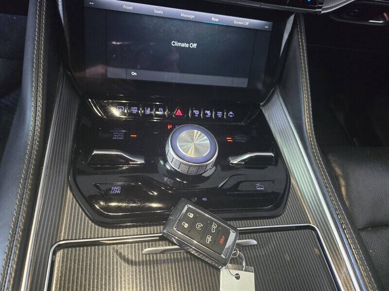 2022 Jeep Grand Wagoneer Series II