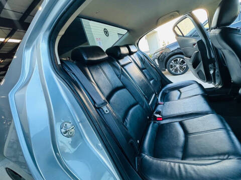 2017 Mazda MAZDA3 Touring