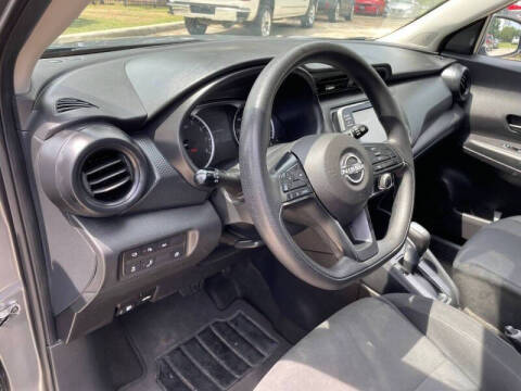 2022 Nissan Kicks S
