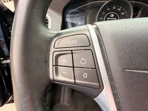 2016 Volvo XC60 T5 Drive-E