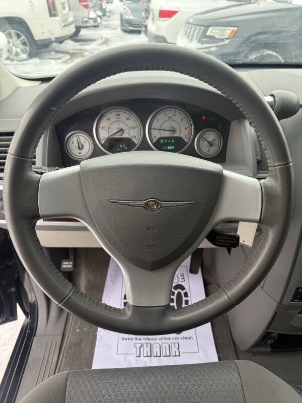 2010 Chrysler Town and Country Touring