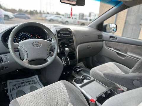 2008 Toyota Sienna CE 7-Passenger