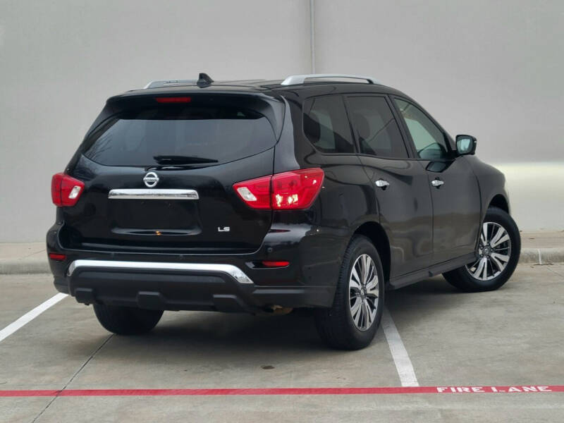 2019 Nissan Pathfinder SL