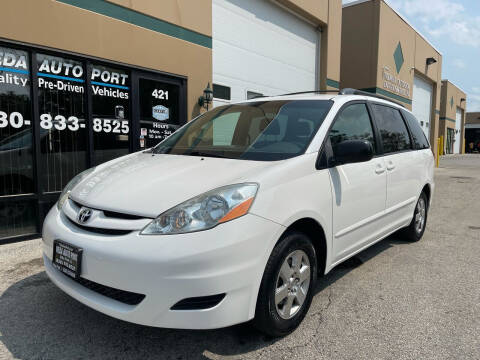 2006 Toyota Sienna for sale at REDA AUTO PORT INC in Villa Park IL