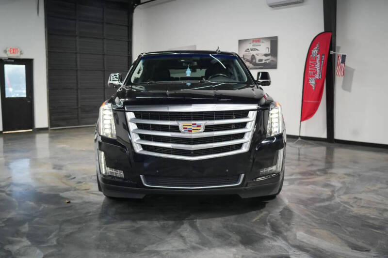 2017 Cadillac Escalade Luxury