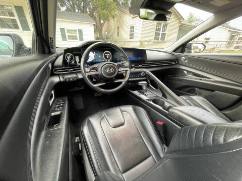 2024 Hyundai Elantra Limited