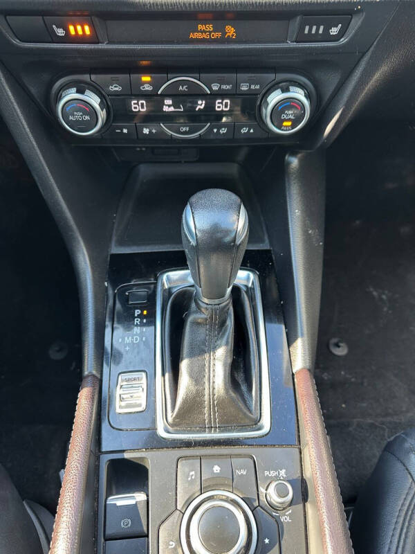 2018 Mazda MAZDA3 Touring