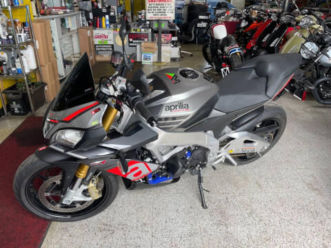 2016 Aprilia Tuono V4 1100RR