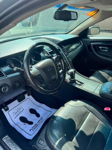 2011 Ford Taurus Limited