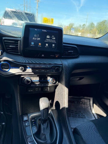 2019 Hyundai Veloster 2.0L Premium